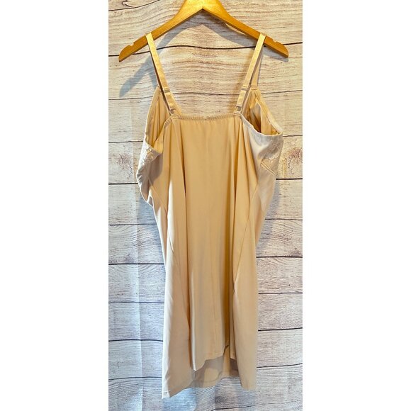 NWOT H&M women's plus 3XL lace Firm Shaping Slip in light beige w/ padded cups - Picture 5 of 7